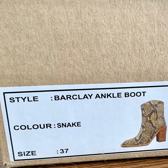NEW FREE PEOPLE Barclay Ankle SNAKE Boots Size 7 - Picture 13 of 14
